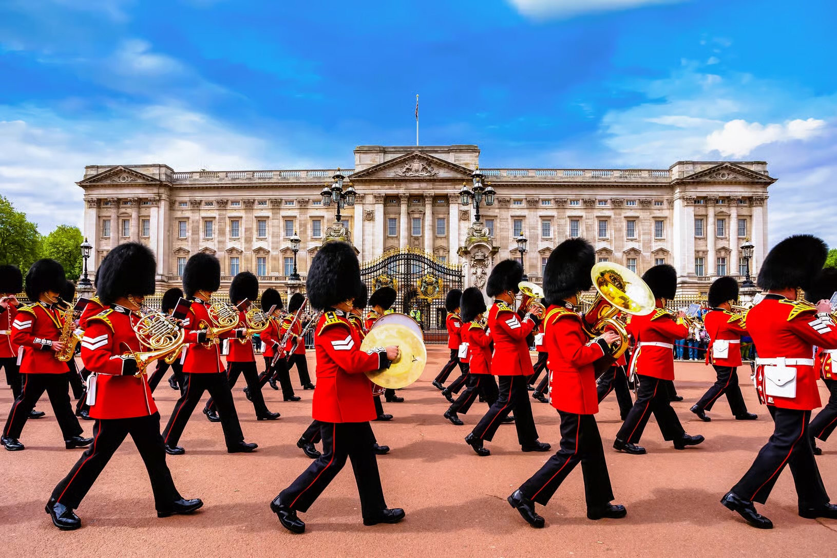 Entrada al Palacio de Buckingham y tour del cambio de guardia